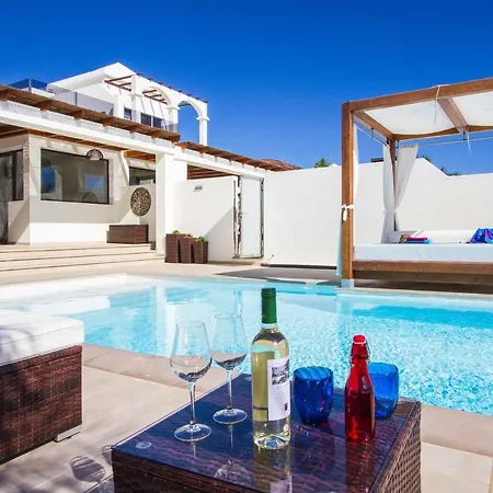 Villa Pedro Playa Blanca
